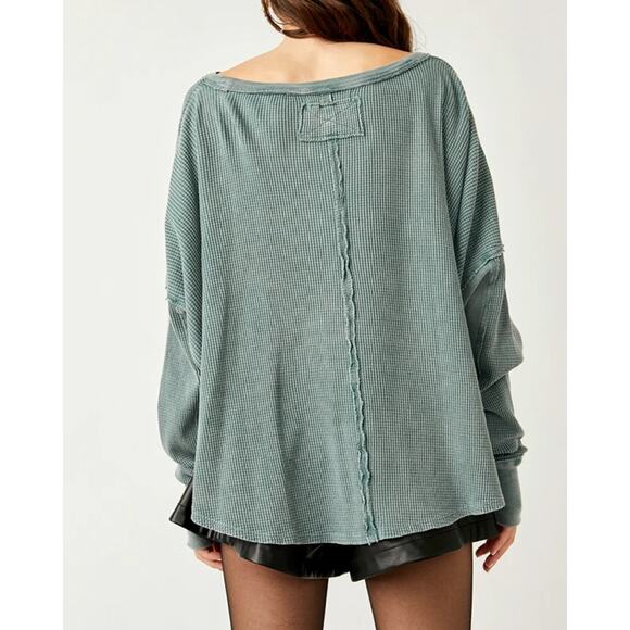 NWOT We the Free / Free People Microphone Drop Thermal Top Silver Pine Size XS - Picture 3 of 12